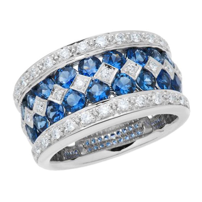 Amoro 18kt White Gold Exquisite Sapphire and Diamond Ring (0.53 cttw, H-I Color, SI 1-2 Clarity)