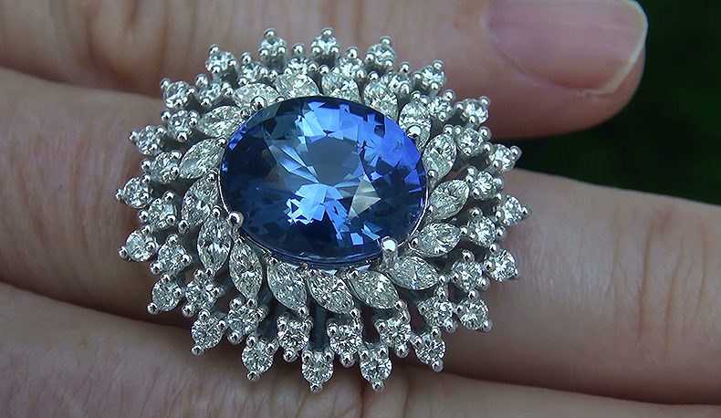 GIA 10.58 ct Natural VVS1 Blue Sapphire Diamond 18k White Gold Engagement Ring