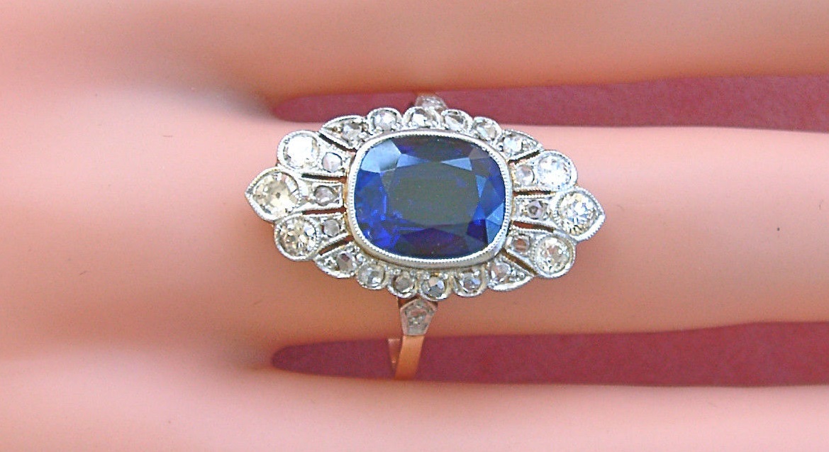 ANTIQUE DECO .75ctw DIAMOND 4ct BLUE SAPPHIRE PLATINUM COCKTAIL RING 1930