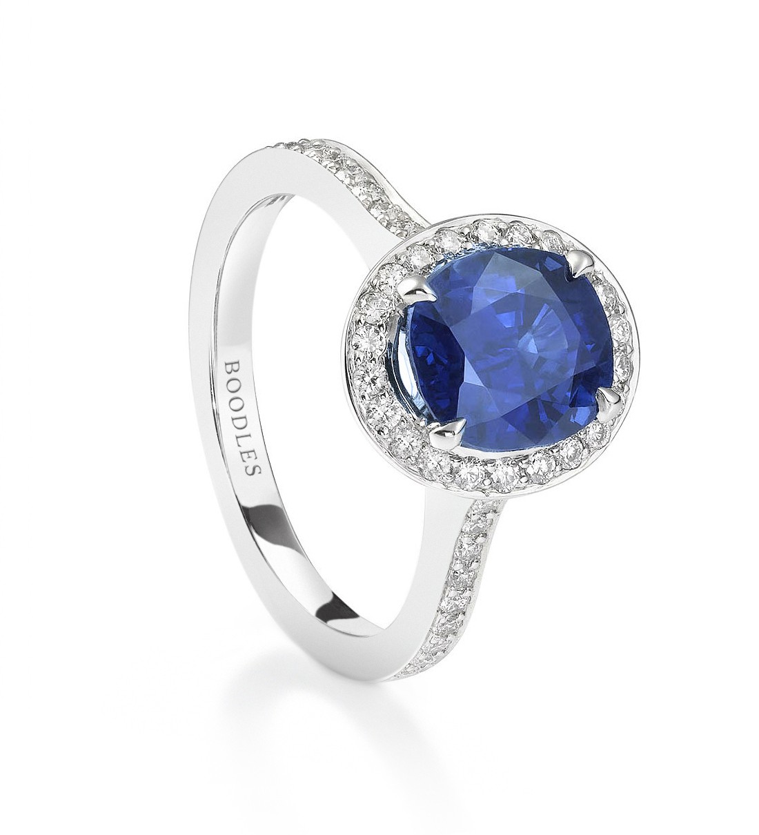 A Gorgeous Vintage Blue Sapphire Engagement Ring Oval Sapphire With ...